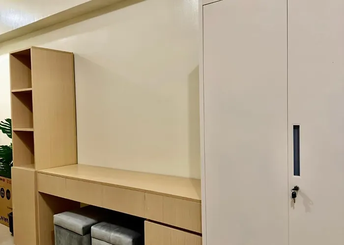 Cozy Unit Beside Solaire North 公寓